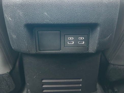 Used 2024 Toyota Tacoma TRD Sport image 17