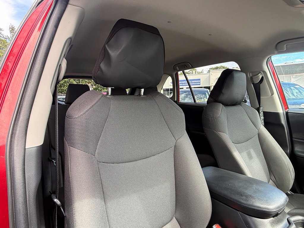 Used 2021 Toyota RAV4 LE AWD/4WD image 29
