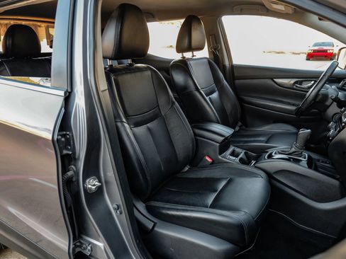 Used 2022 Nissan Rogue Sport SL image 36