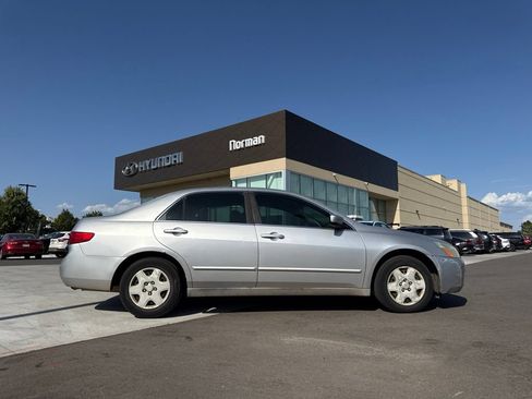 Used 2005 Honda Accord LX image 14