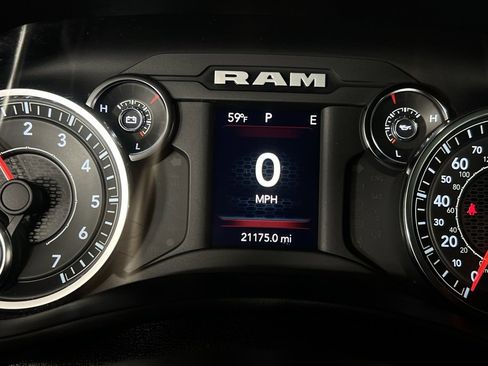 Used 2024 RAM 2500 Big Horn w/ Bed Utility Group image 21