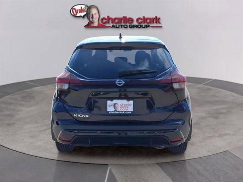 Used 2024 Nissan Kicks S image 4