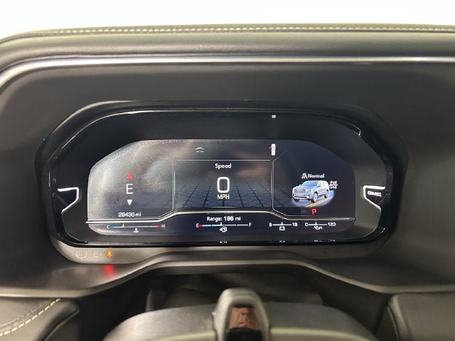 Used 2024 GMC Yukon XL Denali Ultimate AWD/4WD image 17