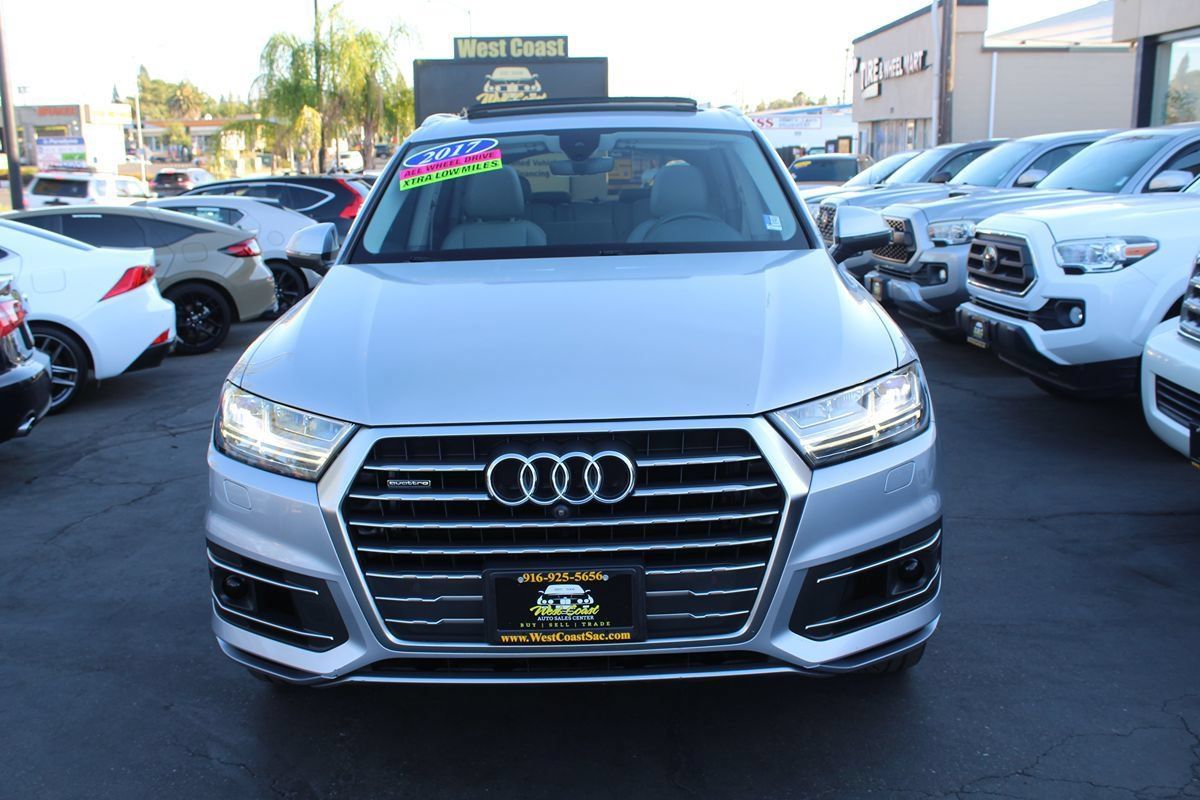 Used 2017 Audi Q7 3.0T Premium Plus w/ Premium Plus Package AWD/4WD image 3