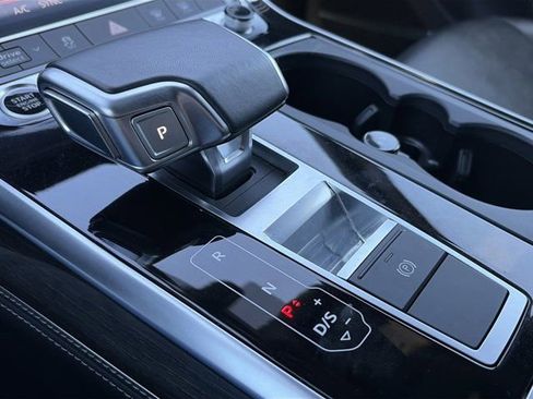 Used 2025 Audi Q7 3.0T Premium Plus image 24