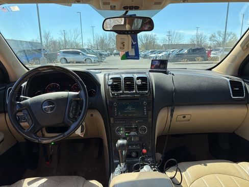 Used 2011 GMC Acadia Denali image 5