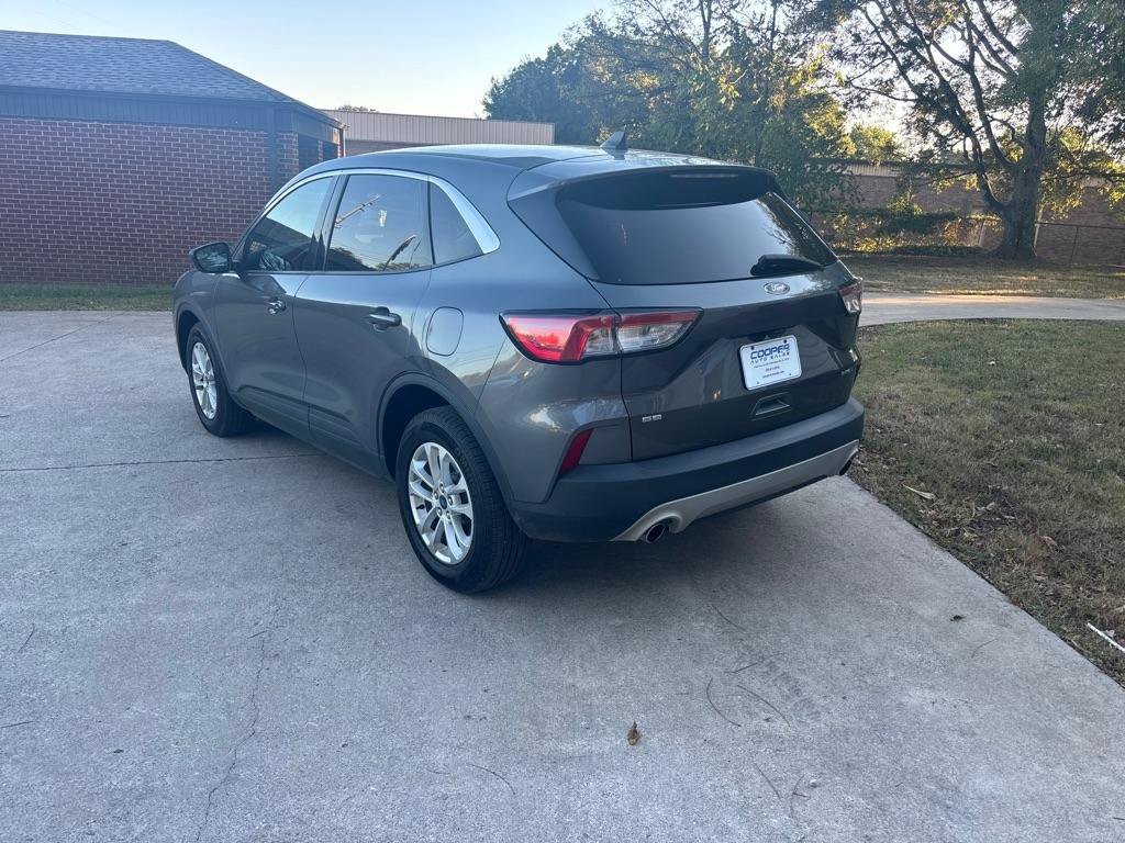 Used 2022 Ford Escape SE AWD/4WD image 3