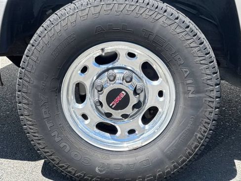 Used 2003 GMC Sierra 2500 SLT w/ SLT Preferred Equipment Group AWD/4WD image 22