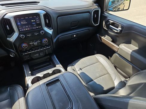 Used 2020 Chevrolet Silverado 1500 LT Trail Boss AWD/4WD image 12