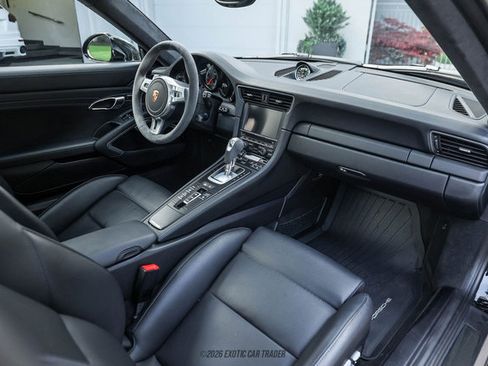 Used 2014 Porsche 911 Turbo S AWD/4WD image 38