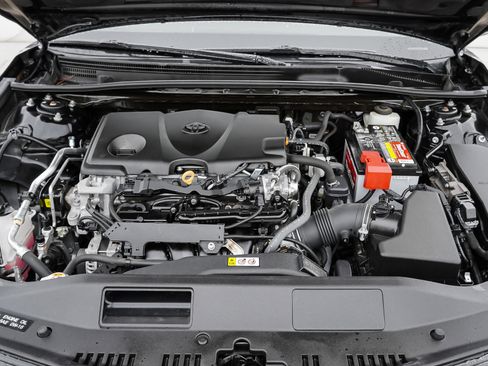 Certified 2021 Toyota Camry XLE AWD/4WD image 15