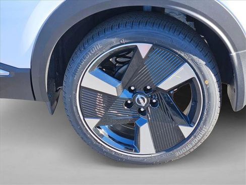 New 2026 Nissan Kicks SR image 10