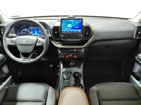 Used 2024 Ford Bronco Sport Outer Banks w/ Tech Package AWD/4WD image 18