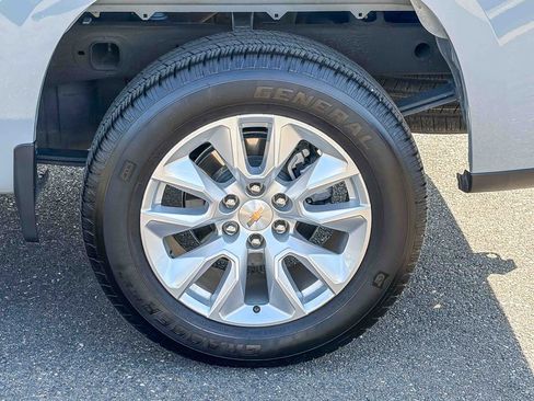 Used 2025 Chevrolet Silverado 1500 Custom RWD image 15