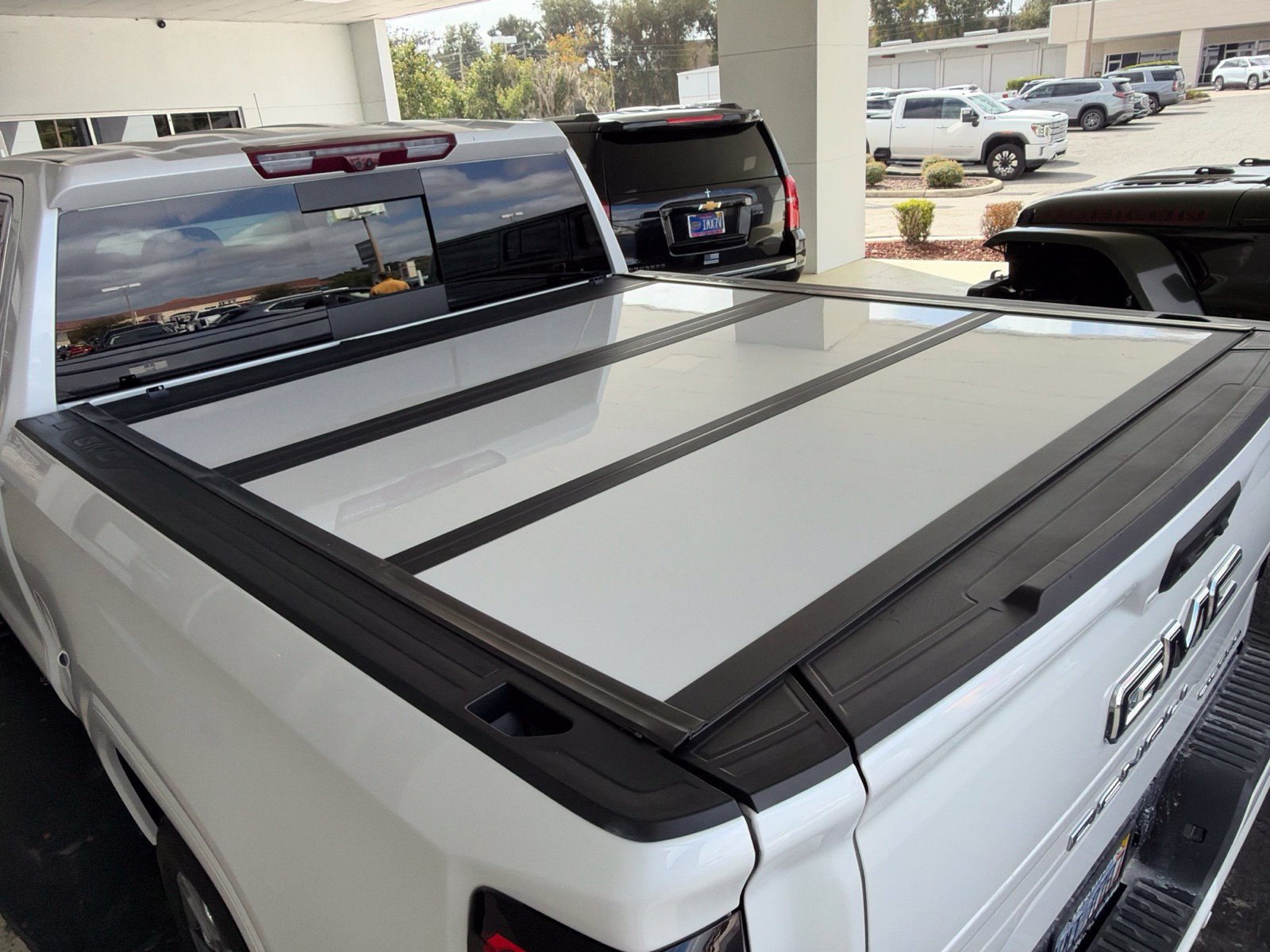 Used 2024 GMC Sierra 1500 Denali Ultimate AWD/4WD image 7