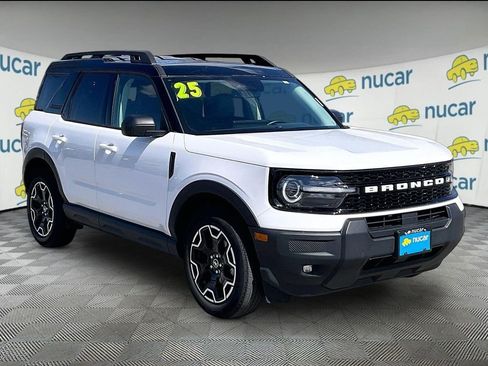 Used 2025 Ford Bronco Sport Outer Banks AWD/4WD image 1