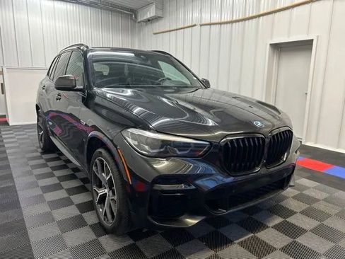 Used 2022 BMW X5 xDrive45e AWD/4WD image 2