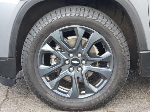 Used 2021 Chevrolet Traverse RS image 28