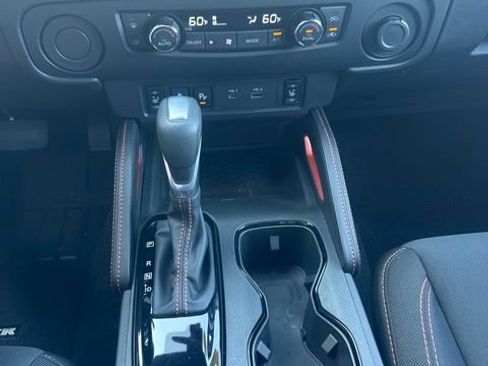 Used 2025 Nissan Frontier Pro-X w/ Pro Convenience Package RWD image 17