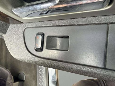 Used 2014 Ford F150 Platinum image 23