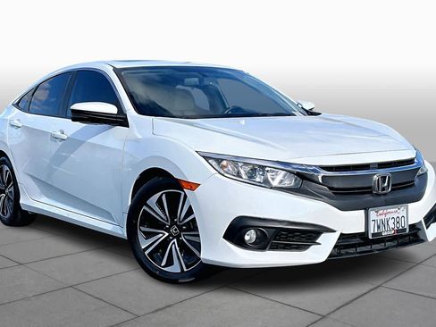Used 2017 Honda Civic EX-L image 2