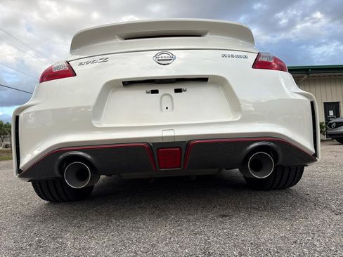 Used 2017 Nissan 370Z NISMO image 16
