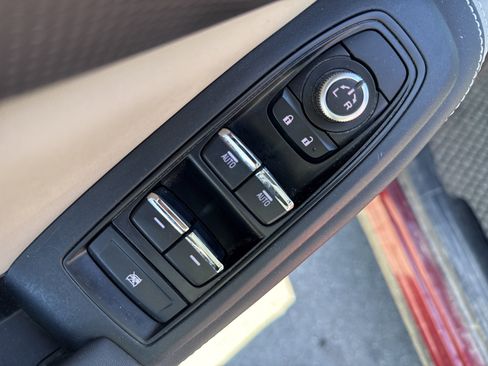 Used 2024 Subaru Forester Limited w/ Convenience Package image 16