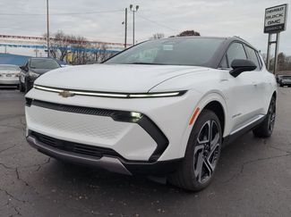 New 2025 Chevrolet Equinox EV LT w/ Convenience Package II video 3