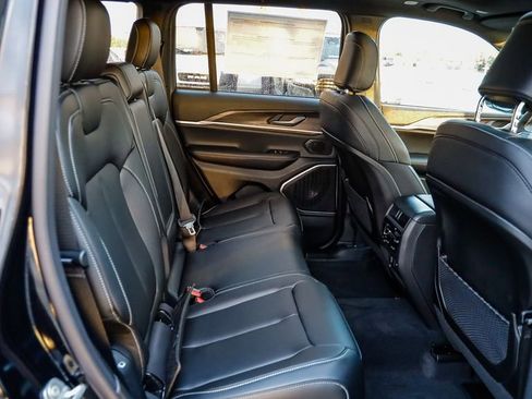 New 2026 Jeep Grand Cherokee Limited AWD/4WD image 20