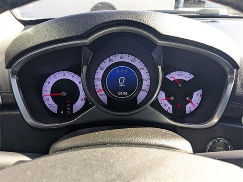 Used 2012 Cadillac SRX FWD image 26