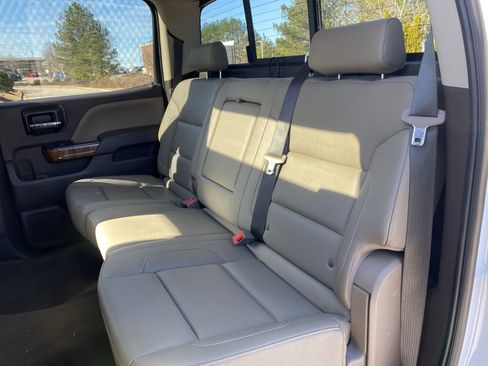 Used 2017 GMC Sierra 1500 SLT image 8