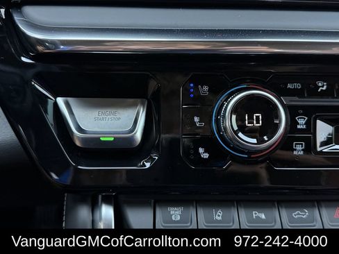 New 2026 GMC Sierra 2500 Denali Ultimate AWD/4WD image 18
