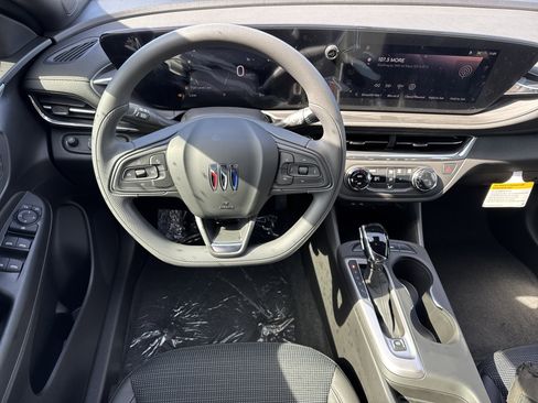 New 2026 Buick Envista Preferred image 17