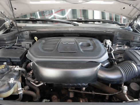 Used 2019 Jeep Grand Cherokee Altitude AWD/4WD image 31