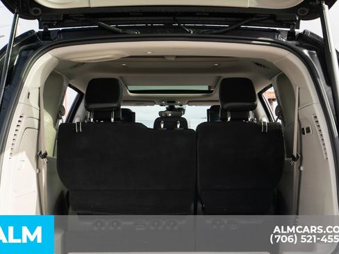 Used 2017 Chrysler Pacifica Limited image 18