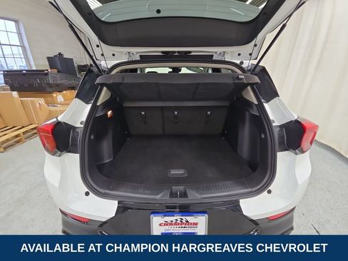 Used 2024 Buick Encore GX Sport Touring FWD image 34