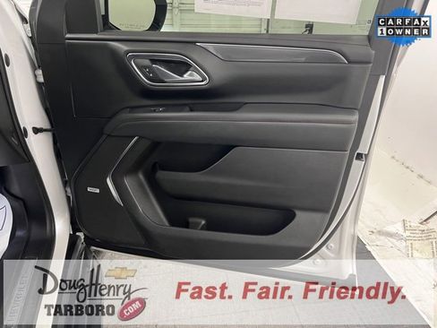 Used 2023 Chevrolet Suburban RST w/ Luxury Package image 42