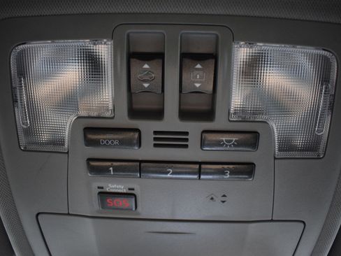 Used 2017 Toyota Highlander Limited Platinum image 29