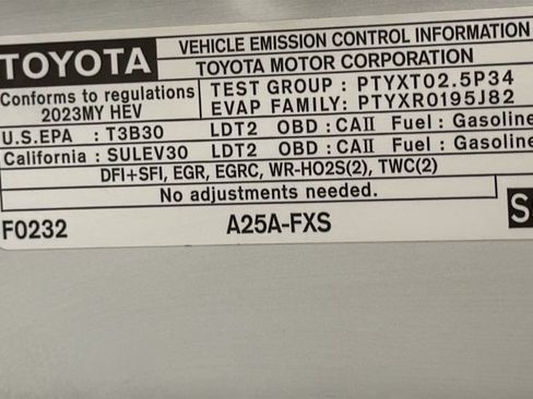 Used 2023 Toyota Sienna XSE AWD/4WD image 37