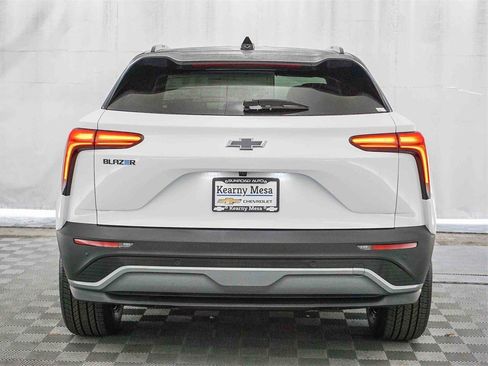 New 2026 Chevrolet Blazer EV LT image 7