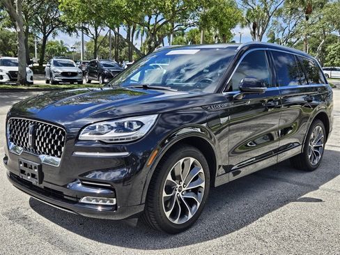 Certified 2022 Lincoln Aviator Grand Touring w/ Equipment Group 301A image 1