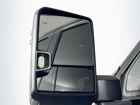 Used 2022 Chevrolet Silverado 3500 High Country w/ Safety Package II image 5