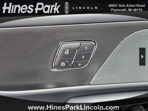 Certified 2024 Lincoln Nautilus Reserve w/ Equipment Group 202A image 11