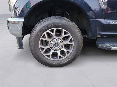 Used 2022 Ford F250 Lariat w/ Lariat Ultimate Package image 9