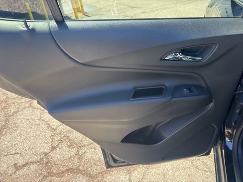 Used 2024 Chevrolet Equinox LT FWD image 13