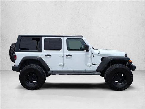 Used 2020 Jeep Wrangler Unlimited Sport AWD/4WD image 4