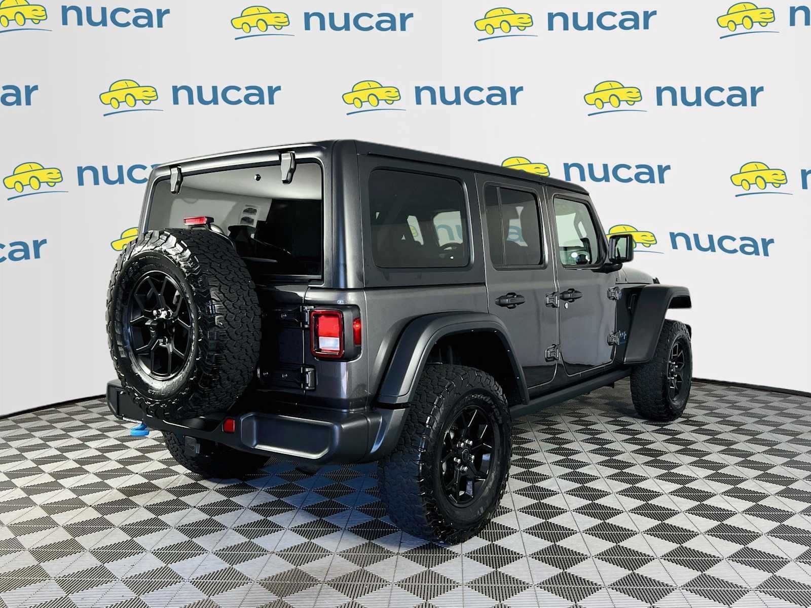 Used 2024 Jeep Wrangler Unlimited AWD/4WD image 7