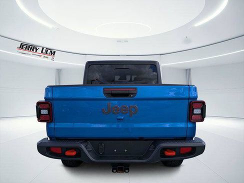 Certified 2024 Jeep Gladiator Mojave AWD/4WD image 4