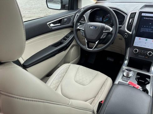 Used 2023 Ford Edge Titanium AWD/4WD image 14