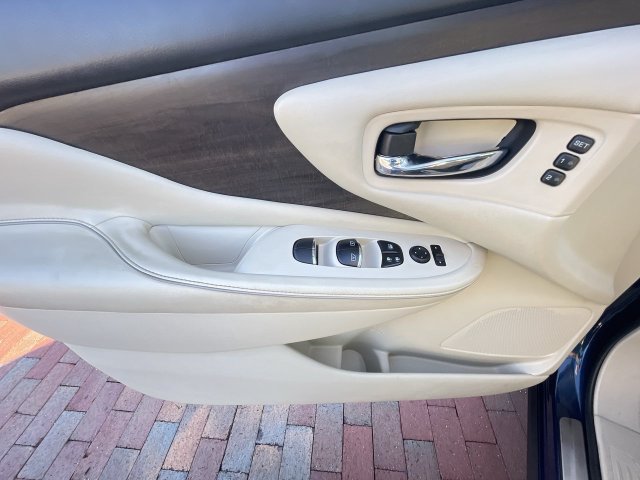 Used 2019 Nissan Murano Platinum AWD/4WD image 10